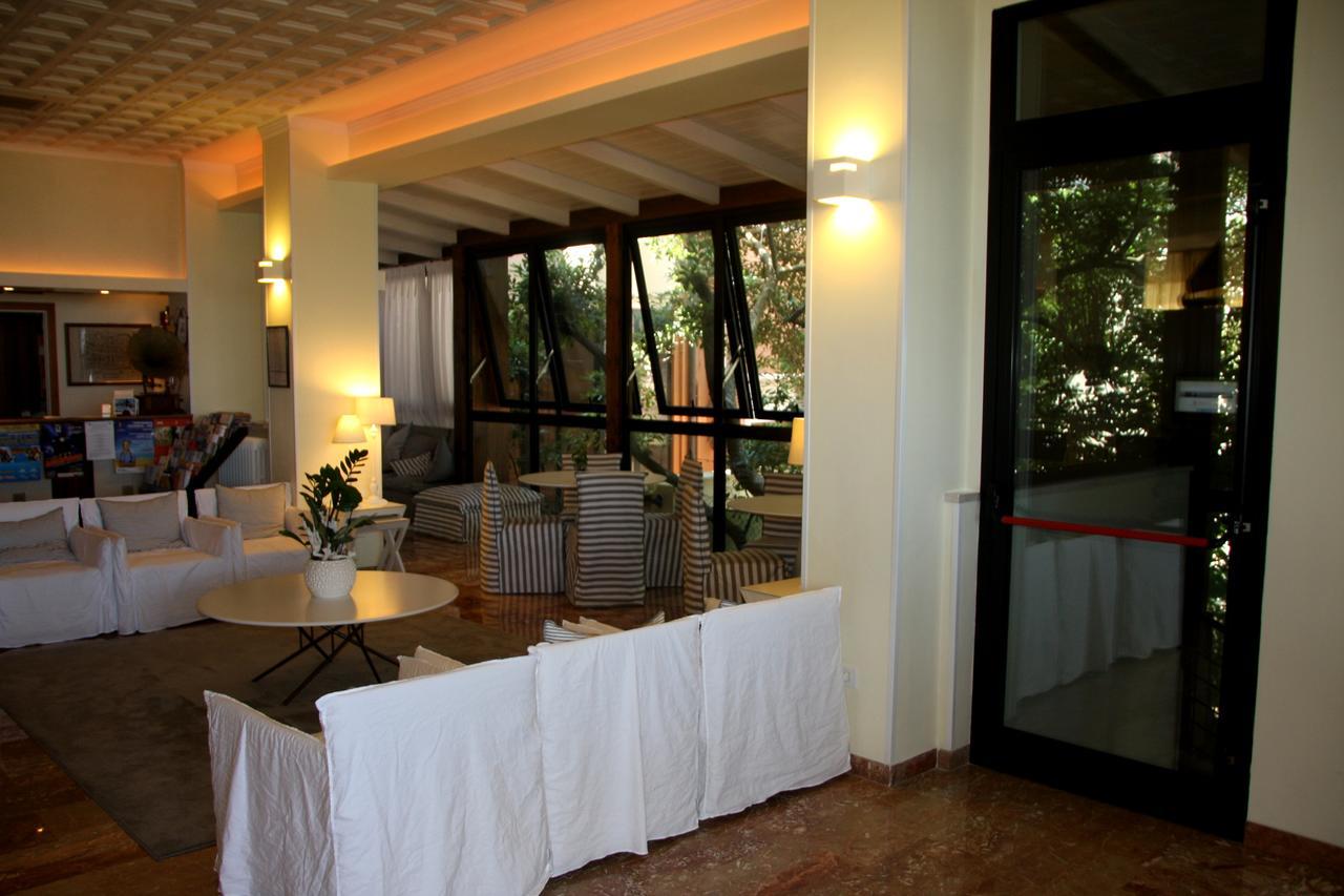 Hotel Beaurivage Fano Esterno foto