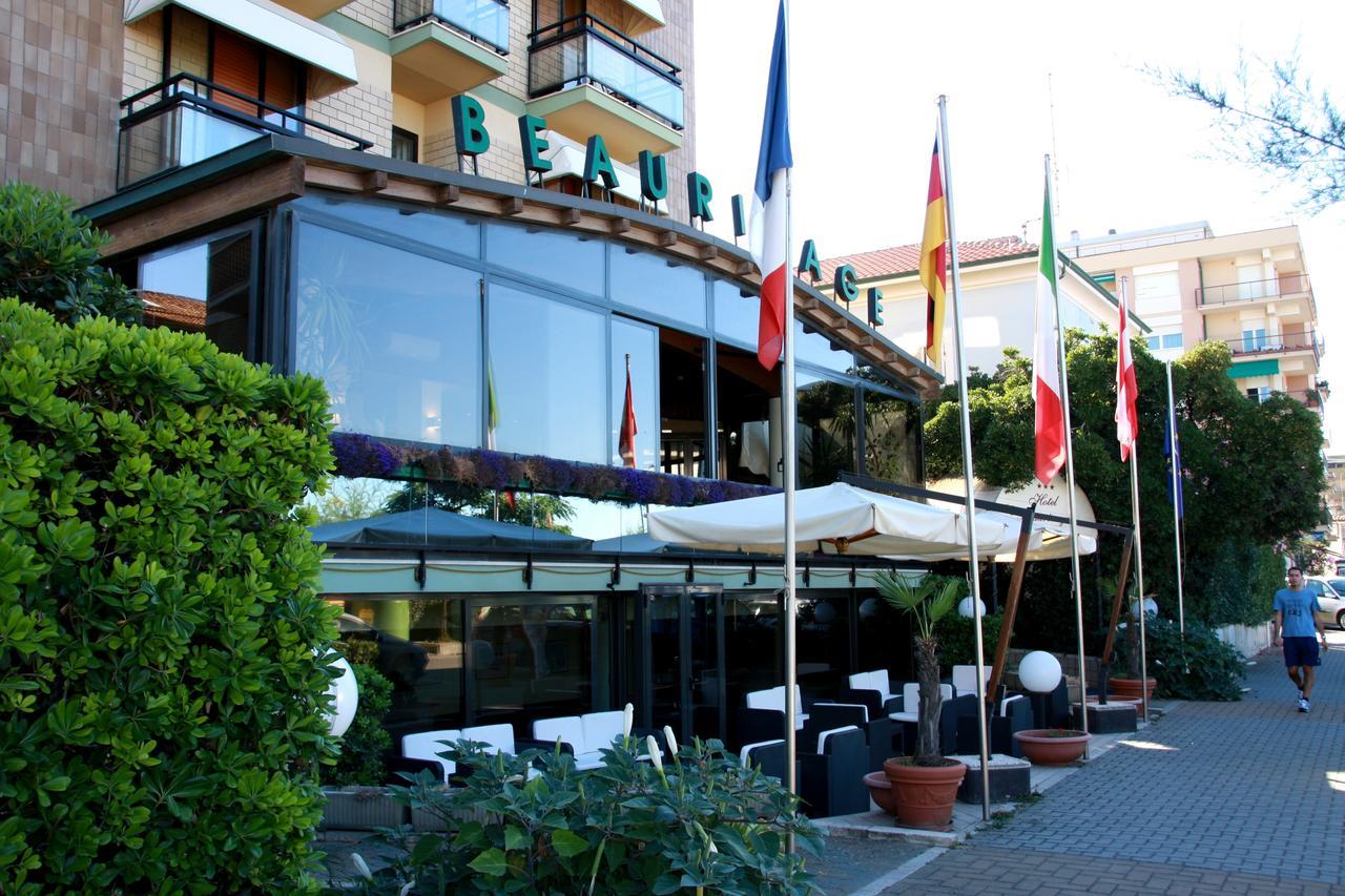 Hotel Beaurivage Fano Esterno foto